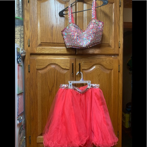 Narianna Dresses & Skirts - Prom dress read description